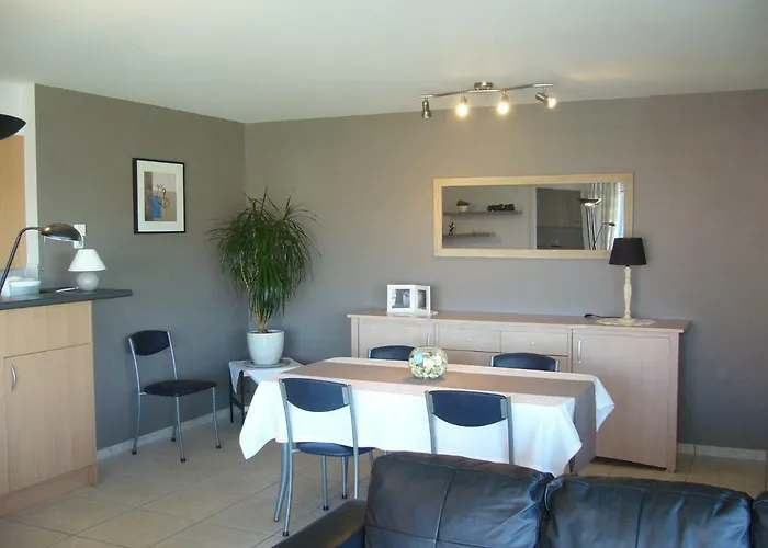 Res Apollo نيوبورت